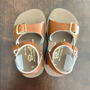 Brown leather Sun San brand boys buckle sandals